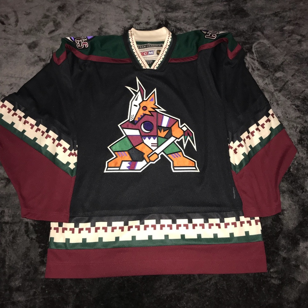 Vintage Phoenix Coyotes Jersey
